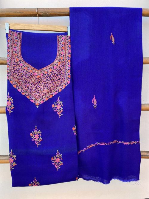 Aari Embroidered Woolen Suite 3 pc
