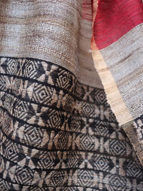 Handloom Tussar Silk Sare...