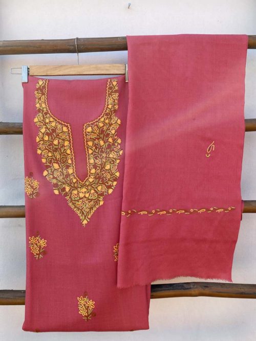 Aari Embroidered Woolen Suite 3 pc