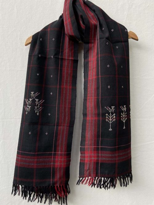 Bhujodi Woolen Stole