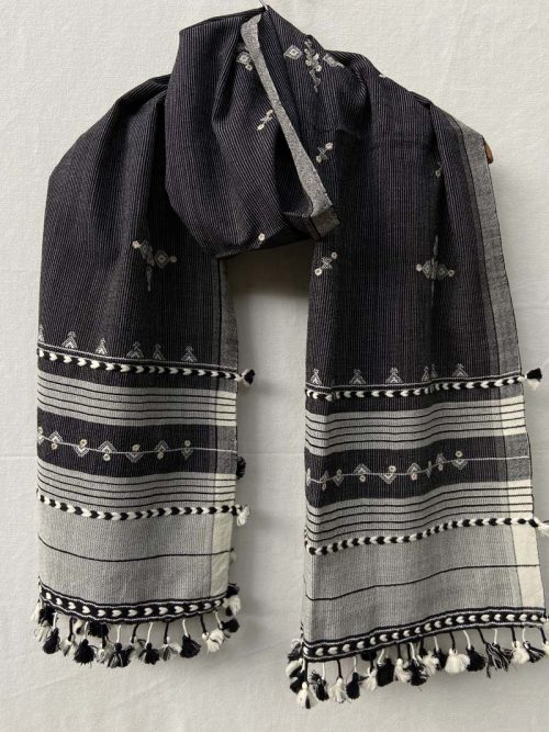 Bhujodi Woolen Stole