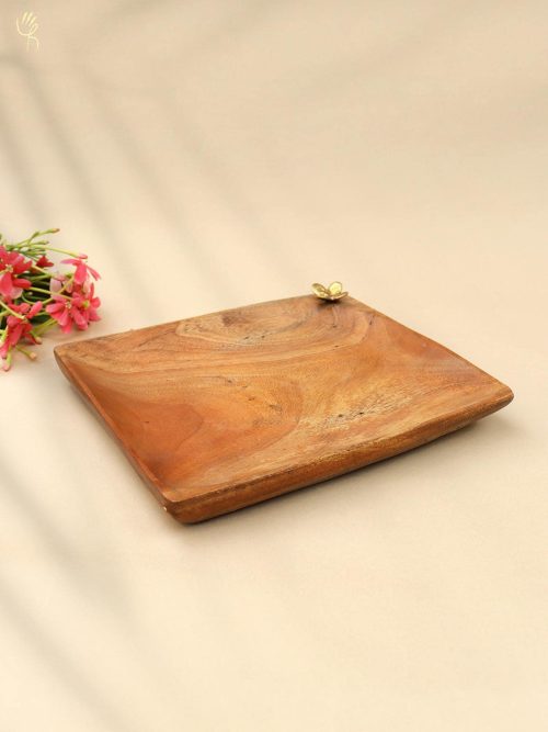 Wooden Tray With Dhokra Flower
