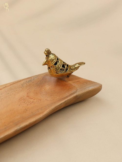 Wooden Tray With Dhokra w...