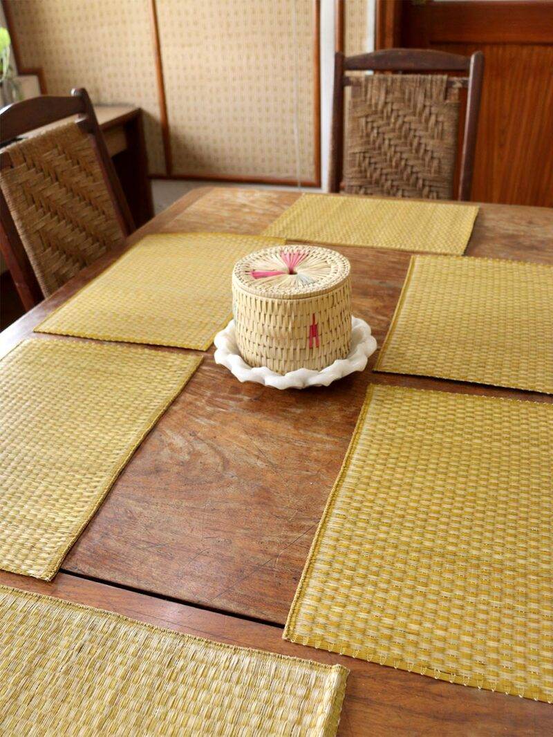 Madurkathi Grass Set of 6 Table Mats
